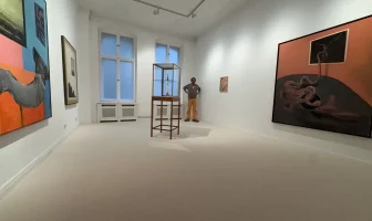 Künstler mit Sisalboden